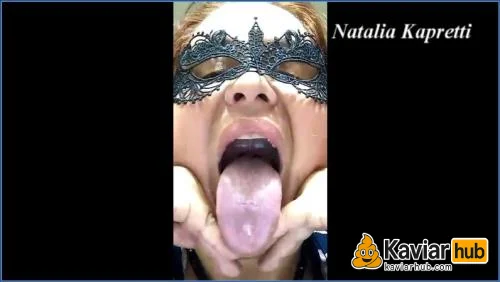 Natalia Kapretti kehrt zurück als drallige Kaviar-Freundin herunterladen auf KaviarHub