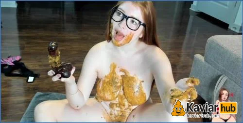 GingerCris schwänzt die Schule und wird zur schmutzigen Solo-Göre herunterladen auf KaviarHub