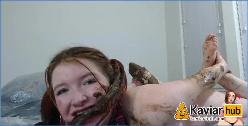 GingerCris versaute Spielzeit mit Daddy in der Scat-Only Edition - Kaviar Scat Video auf KaviarHub