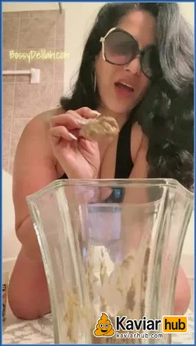Bossy Delilah Creates Scat Art with Kaviar and Enjoys Every Second herunterladen auf KaviarHub