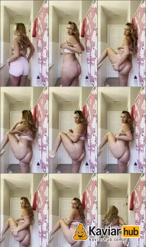 Miss Poopsalot schnüffelt am benutzten Klopapier und genießt den Duft herunterladen auf KaviarHub